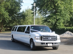 YR11 Prom 2025 - Arrivals